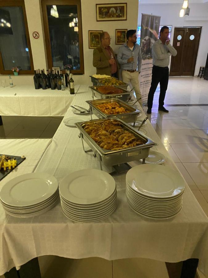 Guest house Restaurant Indus