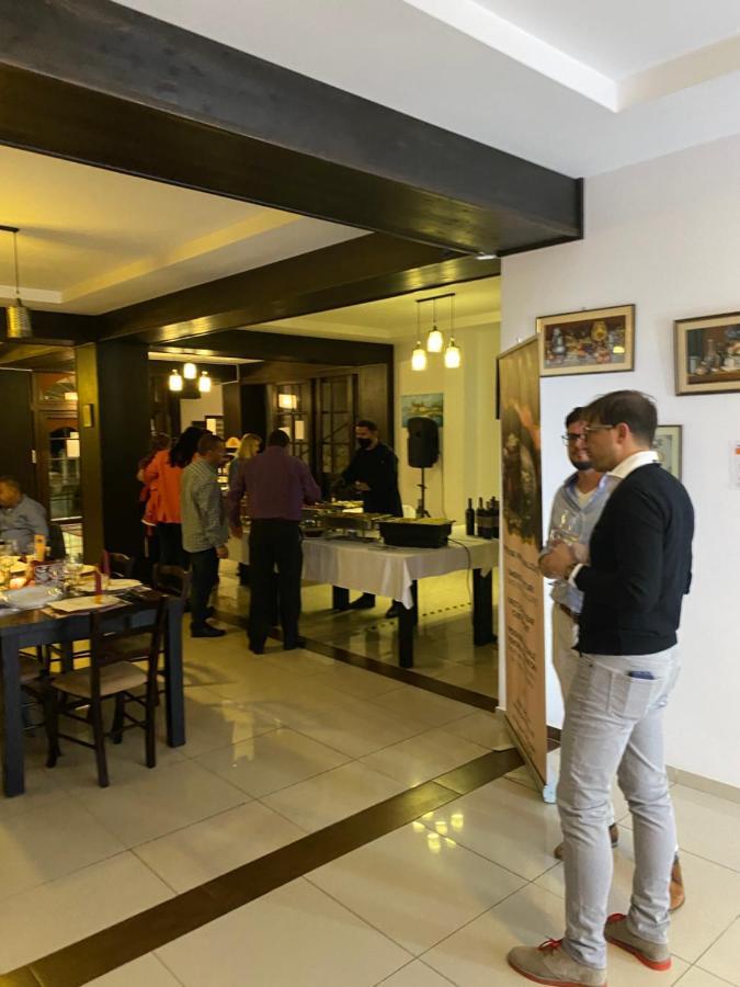 Restaurant Indus Guest house 4*