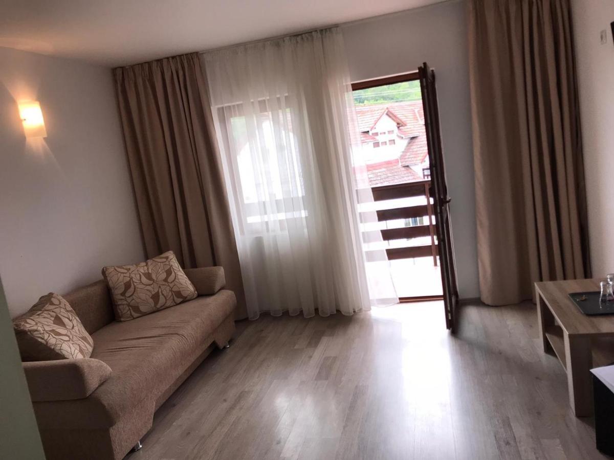 Restaurant Indus Guest house 4*